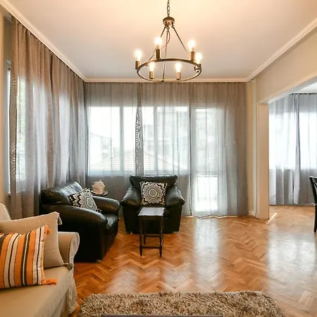 Nauticus Flat Center * Varna